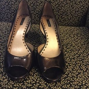 Alex Marie s 9M brown patent leather heels